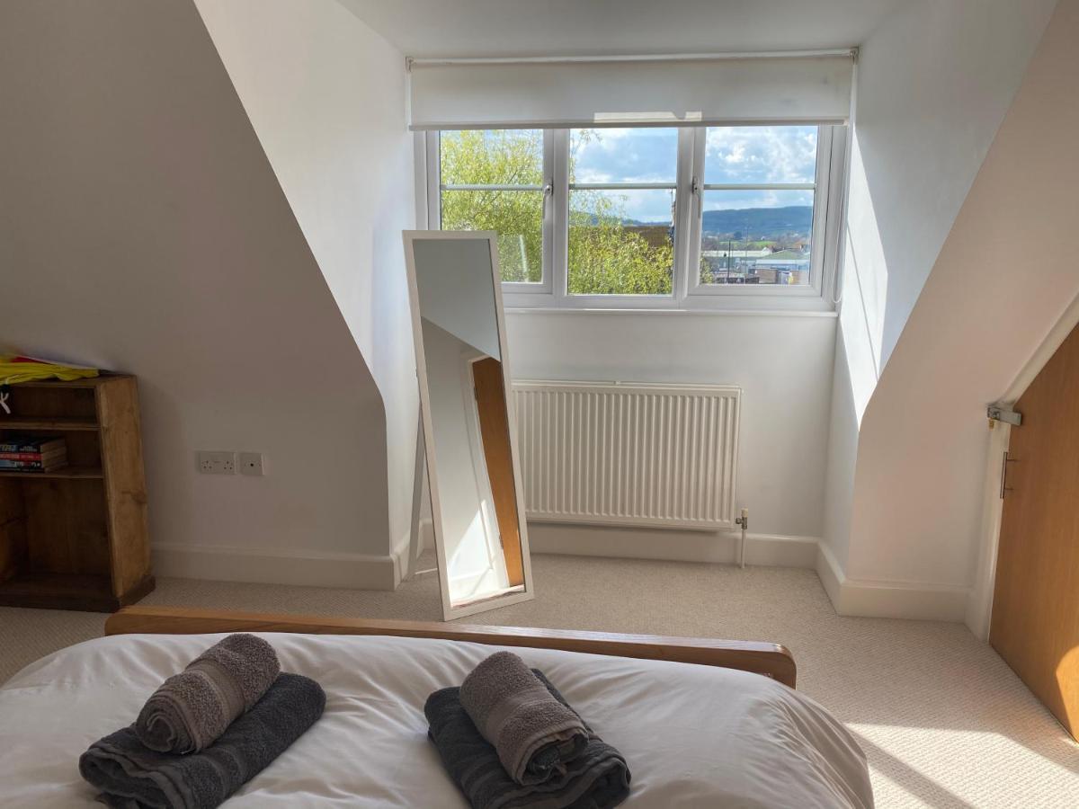 Relaxing Townhouse In The Heart Of Bridport Villa Kültér fotó